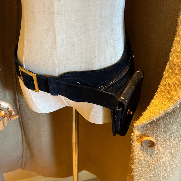 Calleen Cordero Gavranita Belt Bag in navy blue suede - Picture 3 of 10